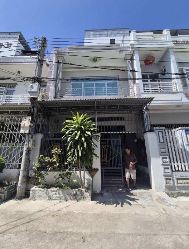 Bán Nhà 2 Tầng Hòn Xện – Gần Bến Du Thuyền Nha Trang
